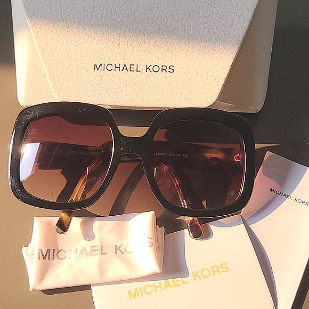 Michael Kors RX sunglasses black Oversize Square frame tortoise arms MK 2036